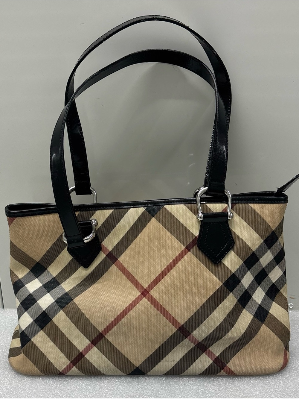 Authentic Burberry
Super Nova Check Tote